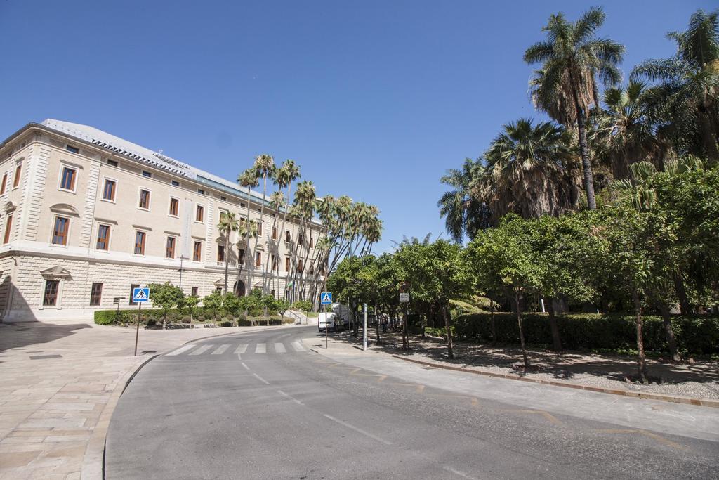 Cortina Apartments ! Malaga Exterior photo